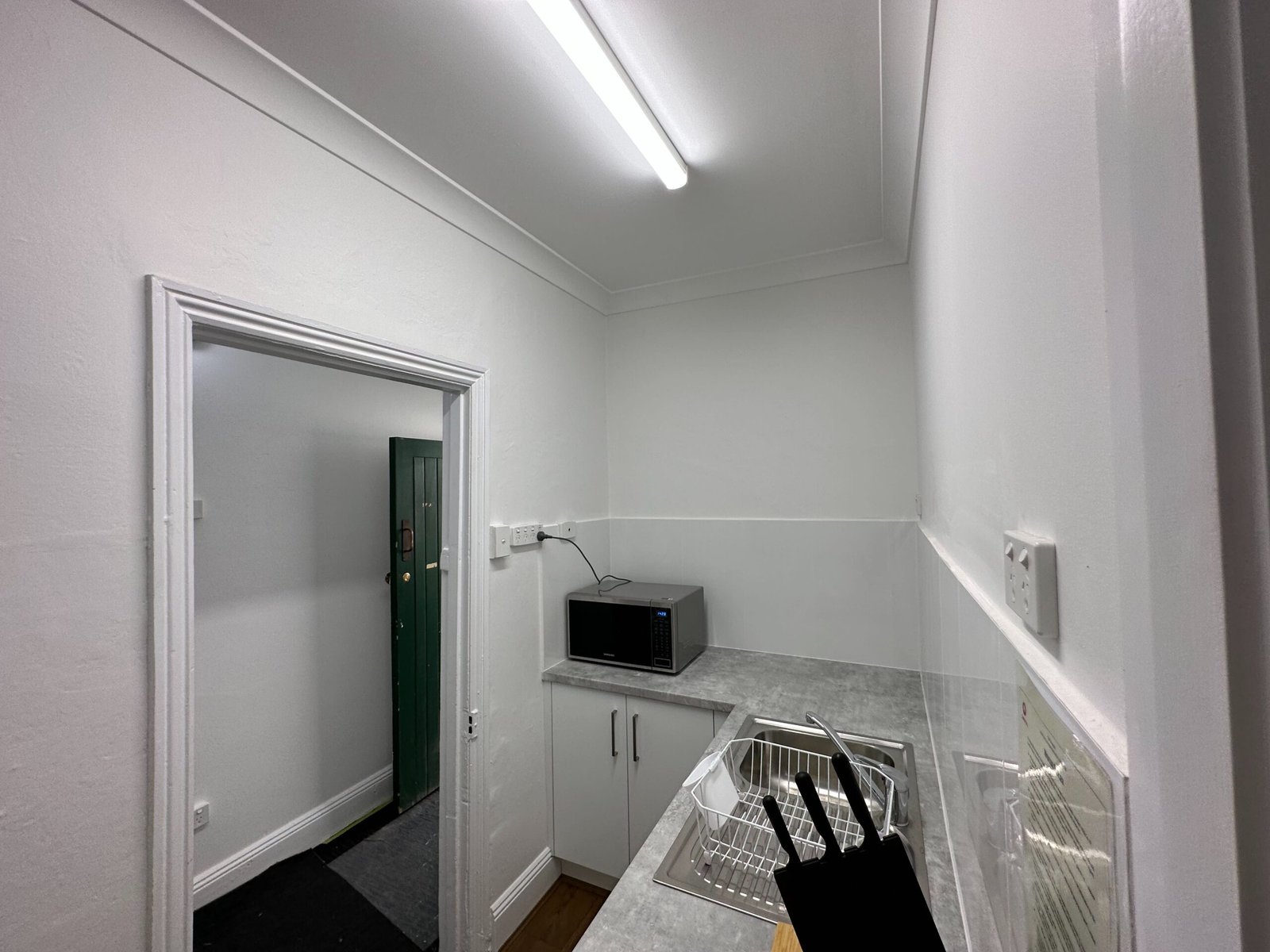 1 Bedroom Suites - Hurtle Square - Image 7