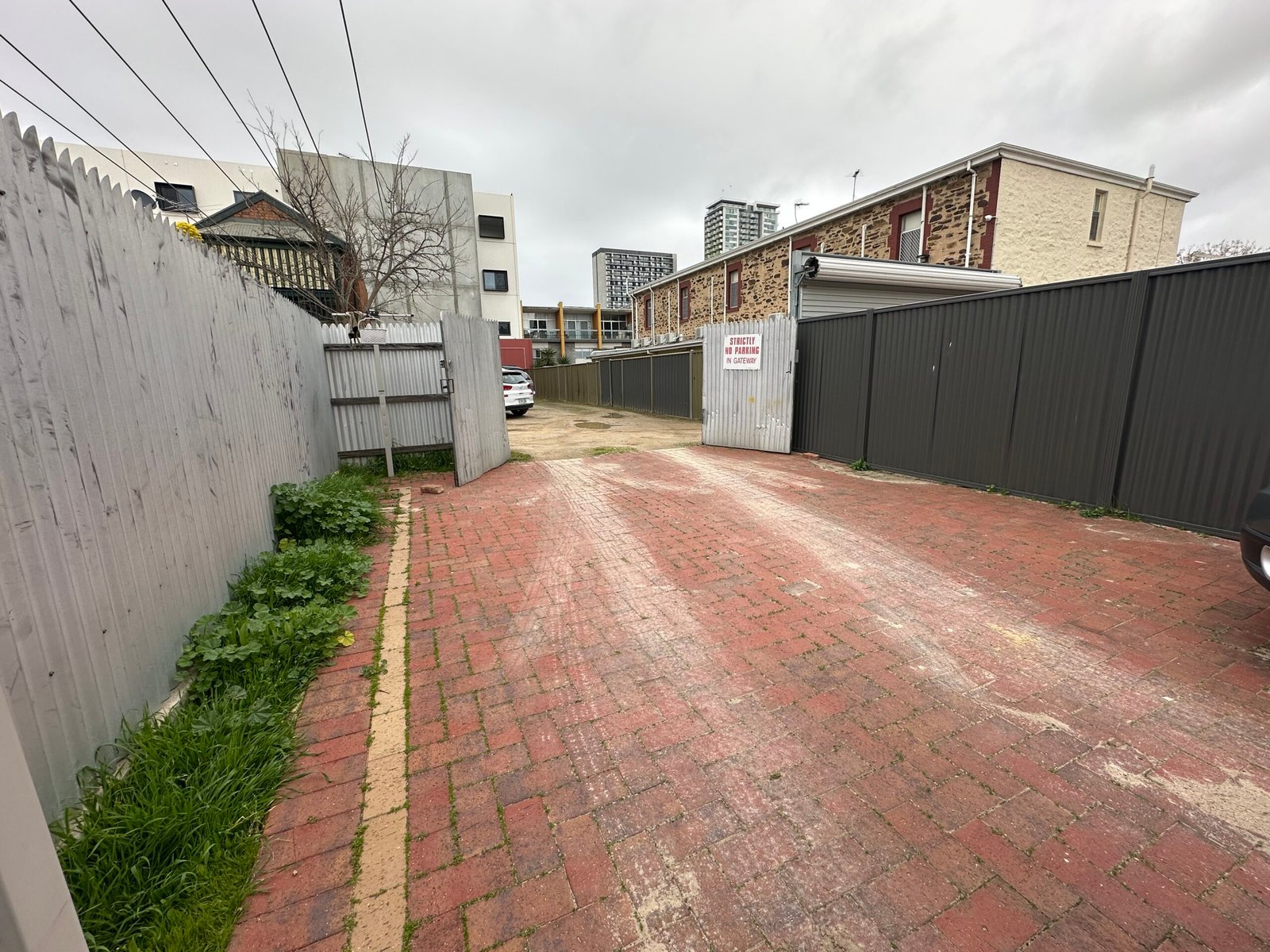 1 Bedroom Suites - Hurtle Square - Image 3